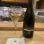 はんやかどのくーた - ここにきてスパークリングボトルで。8000円だったと思う。