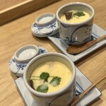 はんやかどのくーた - 茶碗蒸し。中身は鶏肉、お魚、海老とか割とスタンダードな茶碗蒸し。お出汁が効いててGOOD。