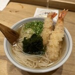 はんやかどのくーた - 海老天うどん。私の〆。お出汁美味しかった。