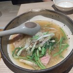 和バル おでこ - 鴨とセリの鬼おろし煮