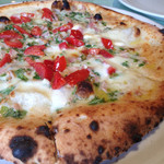 Pizzeria Pancia Piena - スモークモッツァレラ トマト ハムのピッツァ2200円