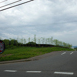 一蘭 - 駐車場の入口。かなりへんぴな場所ですが分かりやすく案内されています。