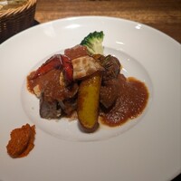 シャンパン食堂 - A.仔羊の白ワイン煮込み（ナバラン・ダニョー）