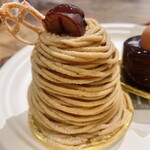 フジウ - 焙煎栗のモンブラン