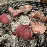 熟成豚ホルモン えいじ - 