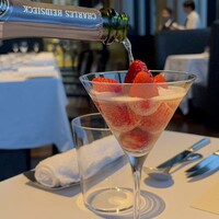 THE COSMOPOLITAN GRILL BAR TERRACE - 