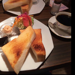 Kafesa Otome - モーニング（トースト、ピーナッツバター、サラダ、コーヒーゼリー）