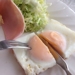 アイドル - 《モーニングサービス》
目玉焼き