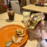 レイヤーズ 丸の内 本店 - 