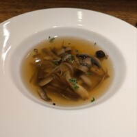 シャンパン食堂 - キノコのコンソメスープ