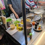 鴻記牛肉麺水餃 - 