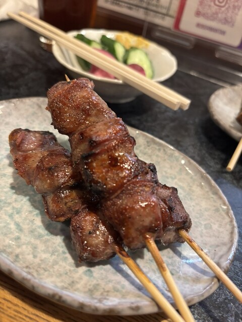 やきとん酒場 まんたん - 鶴岡（もつ焼き）の写真