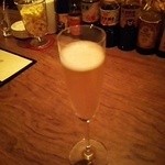 シャンパン&醤油バー フルートフルート - ヴーヴ・オーフレイ・ブリュット