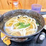 麺賊 - かけうどん(小) 320円
ネギは店がけです