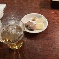 カルネジーオ イースト - 