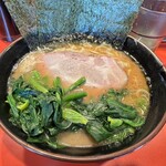 横浜ラーメン 斎藤家 根岸店 - 