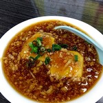 中華麺房 東龍 - サービスおつまみ♥熱々挽き肉餡掛け豆腐❗身体が暖まる美味しさლ(´ڡ`ლ)