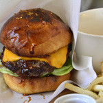 3S cafe - ボリューミーな３Sバーガー