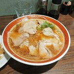 上海総本店 - ワンタンメン