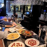 grigio la tavola - 