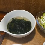 キッチン ブルー グローブ - わかめスープのアップ