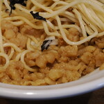 麺処 にぼし香 - 背脂