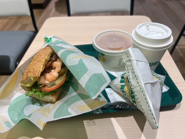 SUBWAY Yasai Labo Granfuronto Oosaka Ten photo 2
