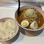 蒙古タンメン中本 - 