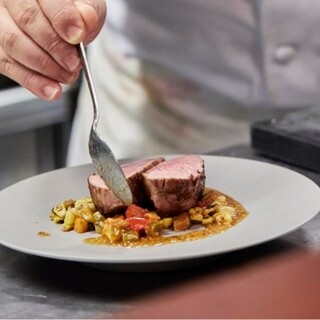 素材を活かし創り上げるここにしかないスペイン料理