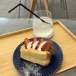 石和カフェ - 料理写真:自家製フルーツシフォンサンド