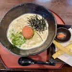 うどん工房かたつむり - 【明太クリームうどん】 & 【伸びるチーズ天ぷら】