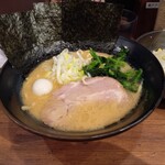 松壱家 - 醤油豚骨