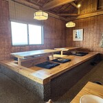 登土居 - 小上がり掘りごたつ席
