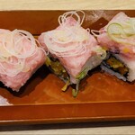 回し寿司 活 活美登利 - トロタク焼き