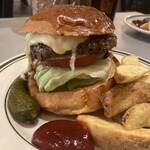 S.B.DINER TOKUSHIMA - プレミアムチーズバーガー