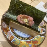 鮨ト酒肴 富かわ - 名物手巻き　「マグロッシーニ」　海苔が抜群に美味しい