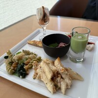 ブッフェアンドカフェ スロープサイドダイナー ザクロ - 