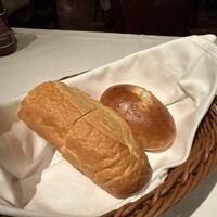 ウルフギャング・ステーキハウス 丸の内店 - バゲット