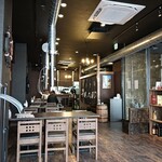 焼肉酒場 海賊のAJITO - 店内