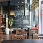 焼肉酒場 海賊のAJITO - 店内