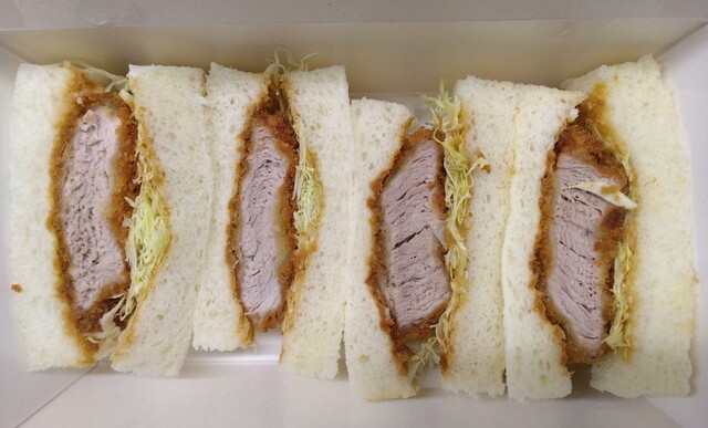 Tonkatsu Kagurazaka Sakura Ionmoru Kitaoji Ten