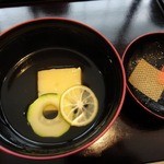 やさい料理 つむぎや - とうもろこしの豆腐のおわん