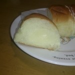 プティ･フール - クリームパン 切ってみた