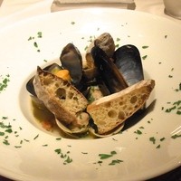 IL TEATRINO DA SALONE - 貝のマッキアート風ズッパ