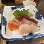 かあちゃん - 刺身三種盛り850円