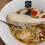 中華そば 髙野 - 低温調理の鶏ムネ肉チャーシュー ♪