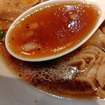 麺家 たけ田 - スープの感じ