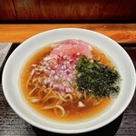 麺や べらぼう 希酒庵 - 淡麗醤油らぁ麺