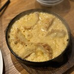 黄金鉄鍋餃子 HUG - 