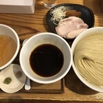 麺屋鈴春 - つけ麺+藻塩・わさび